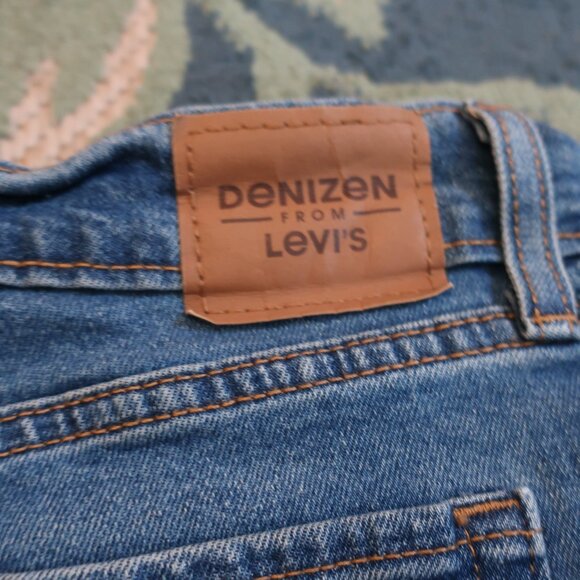 Denizen By Levi's Denim Shorts - Picture 3 of 4